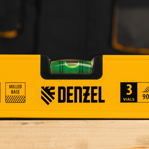 Уровень алюминиевый, магнит, фрезерованный, 3 глазка (1 зеркал.) 0,5 мм/м, 800 мм Denzel по ценам производителя в Санкт-Петербурге с доставкой по всей России