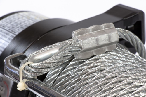 Лебедка автомобильная электрическая 4.5 т, 12 В Denzel по ценам производителя в Санкт-Петербурге с доставкой по всей России