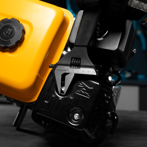 Ключ разводной, 250 мм, CrV, тонкие губки, защитные насадки Gross купить в Москве с доставкой по всей России | ProtosMarket.ru