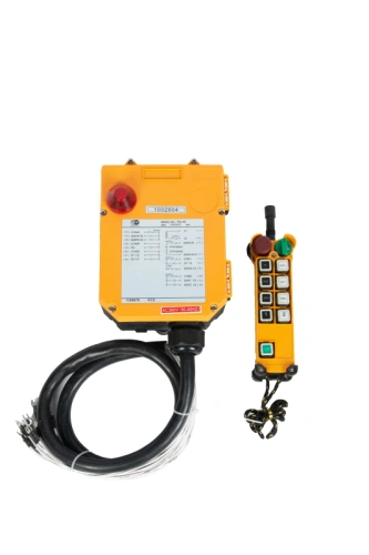 Комплект радиоуправления TOR F24-8S (380В, 8 кнопок) по ценам производителя в Санкт-Петербурге с доставкой по всей России