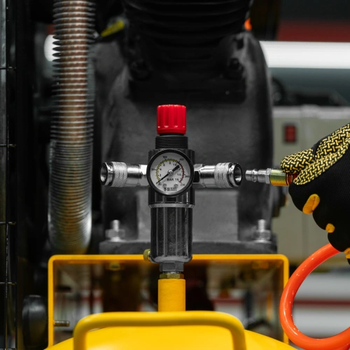 Компрессор воздушный рем. привод BCV 4000-T/100, 4,0 кВт, 100 литров, 690 л/мин Denzel по ценам производителя в Санкт-Петербурге с доставкой по всей России