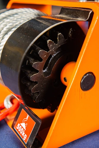 Лебедка ручная червячная с тросом  500кг 25м TOR VS по ценам производителя в Санкт-Петербурге с доставкой по всей России