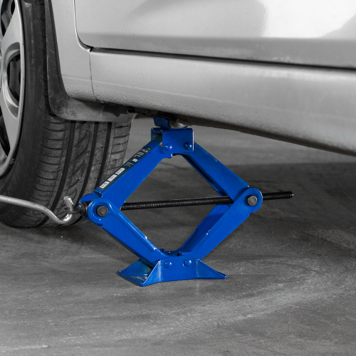 Ромбовый домкрат, 1.5 т, 110-360 мм Stels купить в Москве с доставкой по всей России | ProtosMarket.ru