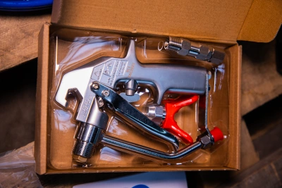 Окрасочный аппарат поршневой 20 бар, 3 кВт,  220 В TOR GD-1095 купить в Москве с доставкой по всей России | ProtosMarket.ru