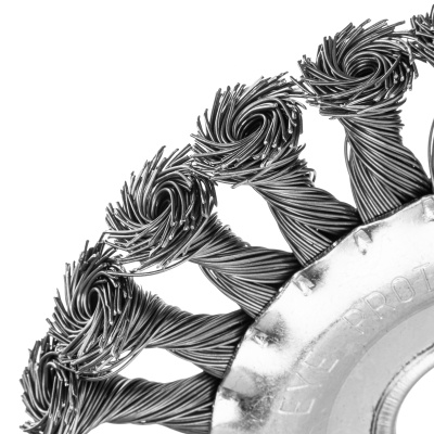 Щетка для УШМ 125 мм, посадка 22.2 мм, плоская, крученая проволока 0.5 мм Matrix по ценам производителя в Санкт-Петербурге с доставкой по всей России