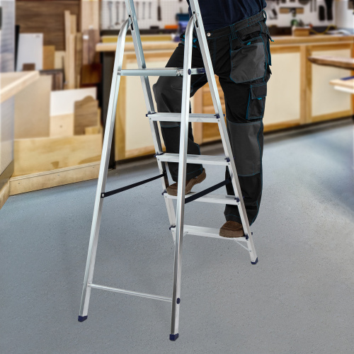 Стремянка усиленная, 5 ступеней, алюминиевая, MTX по ценам производителя в Санкт-Петербурге с доставкой по всей России