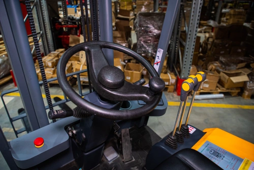 Погрузчик электрический трехопорный XILIN 1,5 т 3,5 м CPD15S-E сайдшифт по ценам производителя в Санкт-Петербурге с доставкой по всей России