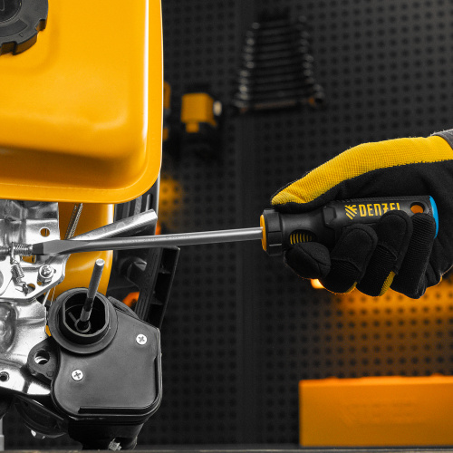 Отвертка, SL8x150 мм, S2, 3к рукоятка Denzel по ценам производителя в Санкт-Петербурге с доставкой по всей России