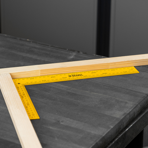 Угольник стальной, 200 х 300 мм Denzel по ценам производителя в Санкт-Петербурге с доставкой по всей России