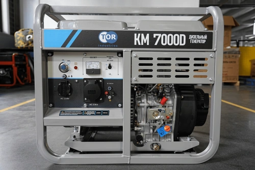 Генератор дизельный 7,0 кВт 220В с электростартером и колесами TOR KM7000D по ценам производителя в Санкт-Петербурге с доставкой по всей России