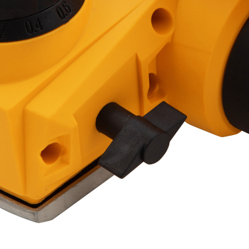 Рубанок электрический EP-82, 720 Вт, 82 мм Denzel купить в Москве с доставкой по всей России | ProtosMarket.ru