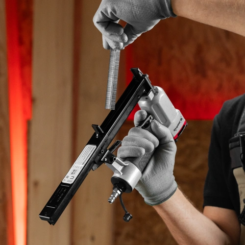 Степлер пневматический для прямоугольных скоб от 10 до 22 мм Matrix купить в Москве с доставкой по всей России | ProtosMarket.ru