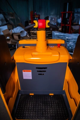 Тележка электрическая 2000 кг 1150 мм XILIN CBD20L с закрытой платформой 24/280 В/Ач* купить в Москве с доставкой по всей России | ProtosMarket.ru