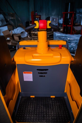 Тележка электрическая 2000 кг 1150 мм XILIN CBD20L с закрытой платформой 24/280 В/Ач* купить в Москве с доставкой по всей России | ProtosMarket.ru