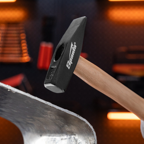 Молоток слесарный, 500 г, квадратный боек, деревянная рукоятка Sparta купить в Москве с доставкой по всей России | ProtosMarket.ru