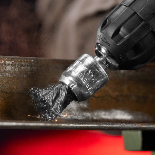 Щетка для дрели, 25 мм, "чашка" со шпилькой, крученая металлическая проволока Matrix по ценам производителя в Санкт-Петербурге с доставкой по всей России