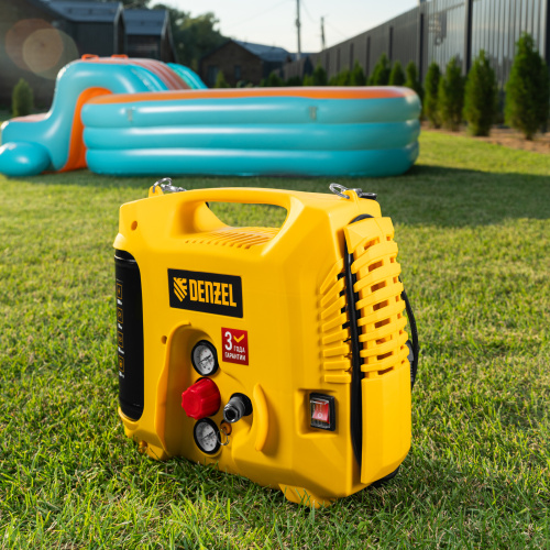 Компрессор воздушный DL1300, 10 бар, 1,3 кВт 180 л/мин 5 л, с набором аксессуаров Denzel по ценам производителя в Санкт-Петербурге с доставкой по всей России