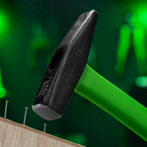 Молоток слесарный, 300 г, фибергласовая обрезиненная рукоятка Сибртех купить в Москве с доставкой по всей России | ProtosMarket.ru