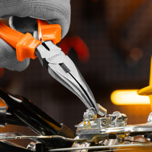 Длинногубцы изогнутые Classic, 160 мм, шлифованные, пластмассовые рукоятки Sparta купить в Москве с доставкой по всей России | ProtosMarket.ru