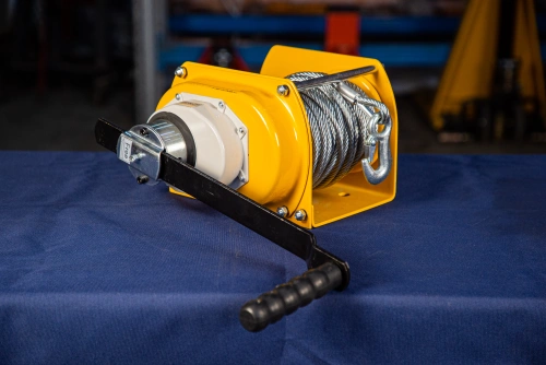 Лебедка ручная барабанная с тросом  500кг   40м с храповым механизмом TOR JHW по ценам производителя в Санкт-Петербурге с доставкой по всей России