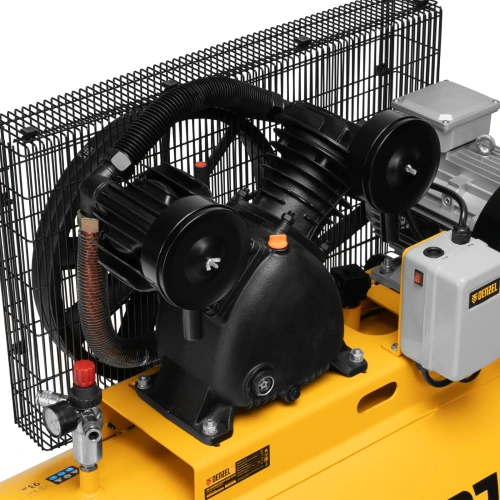 Компрессор воздушный рем. привод BCV 5500-T/270, 5,5 кВт, 270 литров, 850 л/мин Denzel по ценам производителя в Санкт-Петербурге с доставкой по всей России