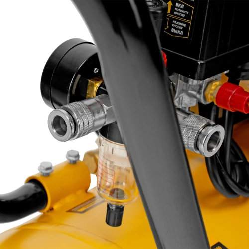 Компрессор безмасляный, малошумный DLS 1800/100,1800 Вт, 3x600, 100 л, 345 л/мин Denzel по ценам производителя в Санкт-Петербурге с доставкой по всей России