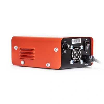 Зарядное устройство KVAZARRUS PowerBox 12/10 по ценам производителя в Санкт-Петербурге с доставкой по всей России