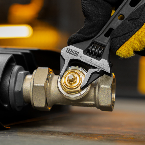 Ключ разводной 115 мм, CrV, кованый, укороченная рукоятка Denzel купить в Москве с доставкой по всей России | ProtosMarket.ru