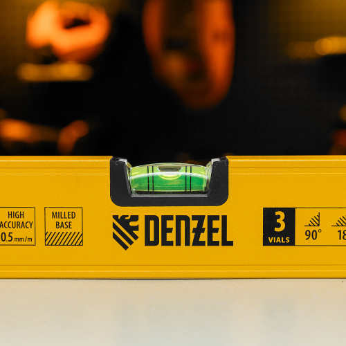 Уровень алюминиевый, магнит, фрезерованный, 3 глазка (1 зеркал.) 0,5 мм/м, 1000 мм Denzel купить в Москве с доставкой по всей России | ProtosMarket.ru
