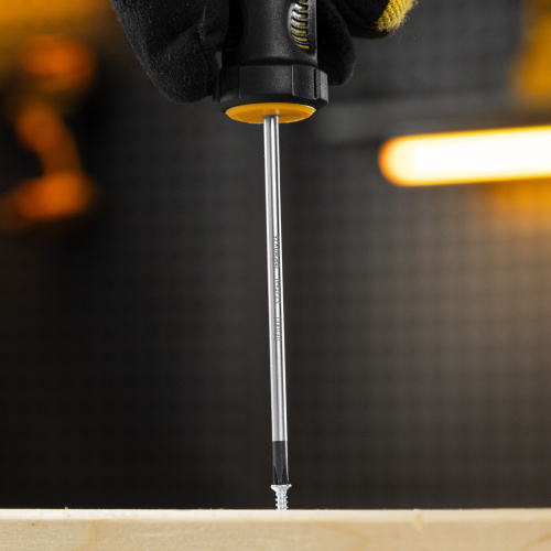 Отвертка, PH0х75 мм, S2, 3к рукоятка Denzel по ценам производителя в Санкт-Петербурге с доставкой по всей России