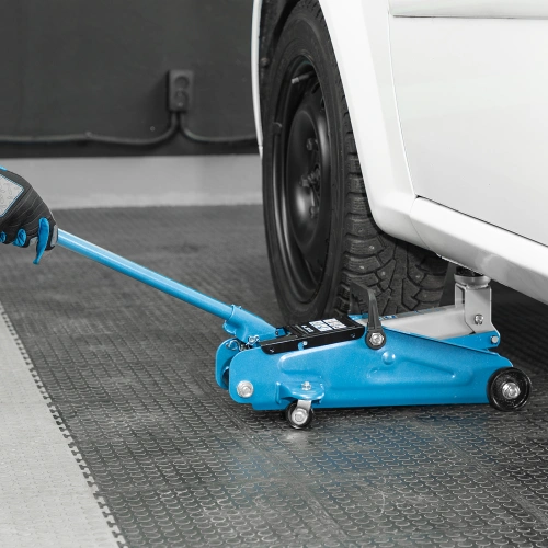 Домкрат гидравлический подкатной, 2 т, h подъема 140-340 мм, в кейсе Stels по ценам производителя в Санкт-Петербурге с доставкой по всей России