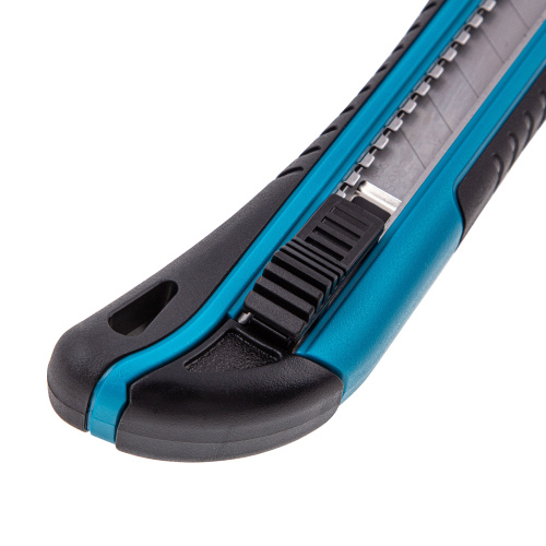 Нож, 170 мм, обрезиненный ABS-корпус, выдвижное сегментное лезвие 18 мм (SK-5) металлическая направляющая, 5 запасных лезвий Gross купить в Москве с доставкой по всей России | ProtosMarket.ru