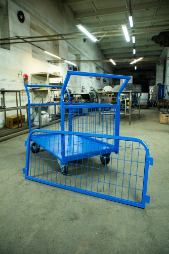 Тележка платформенная TOR ТП-3С (700х1200) с бортами из сетки и двумя ручками (колеса 160 мм) по ценам производителя в Санкт-Петербурге с доставкой по всей России