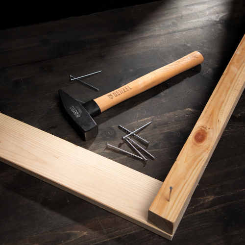 Молоток слесарный, 1000 г, кованый квадратный боек, буковая рукоятка Denzel по ценам производителя в Санкт-Петербурге с доставкой по всей России