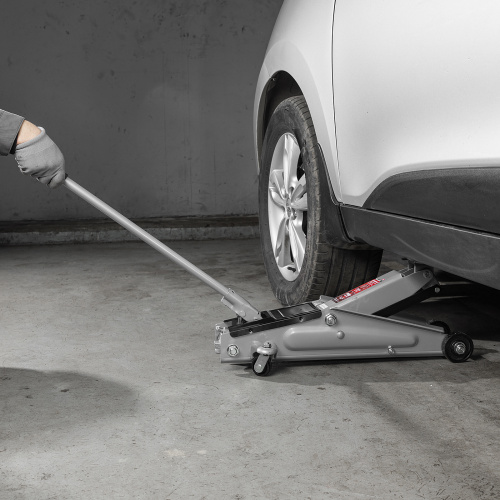 Домкрат гидравлический подкатный, 3 т, высота подъема 130-410 мм Matrix по ценам производителя в Санкт-Петербурге с доставкой по всей России