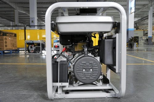 Генератор дизельный 5,0 кВт 220В с электростартером и колесами TOR KM5000D по ценам производителя в Санкт-Петербурге с доставкой по всей России