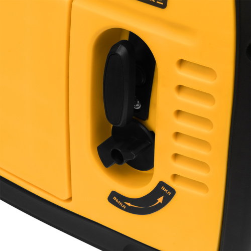 Генератор инверторный GT-2200iS, 2.2 кВт, 230 В, бак 4 л, закрытый корпус, ручной старт Denzel по ценам производителя в Санкт-Петербурге с доставкой по всей России