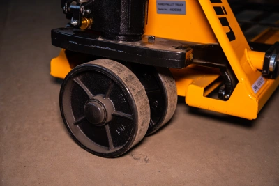 Тележка гидравлическая с решеткой 2500 кг 1150 мм полиуретановые колеса XILIN BFR купить в Москве с доставкой по всей России | ProtosMarket.ru