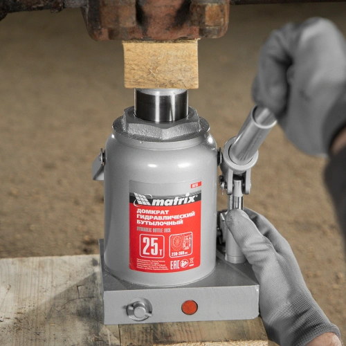 Домкрат гидравлический бутылочный, 25 т, высота подъема 230-360 мм Matrix по ценам производителя в Санкт-Петербурге с доставкой по всей России