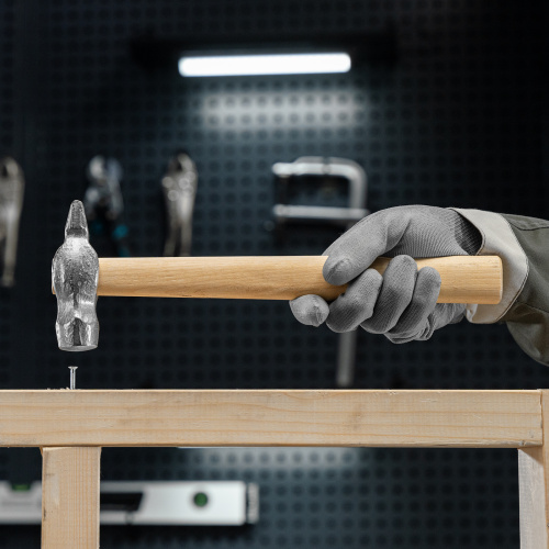 Молоток слесарный, 500 г, круглый боек, деревянная рукоятка по ценам производителя в Санкт-Петербурге с доставкой по всей России