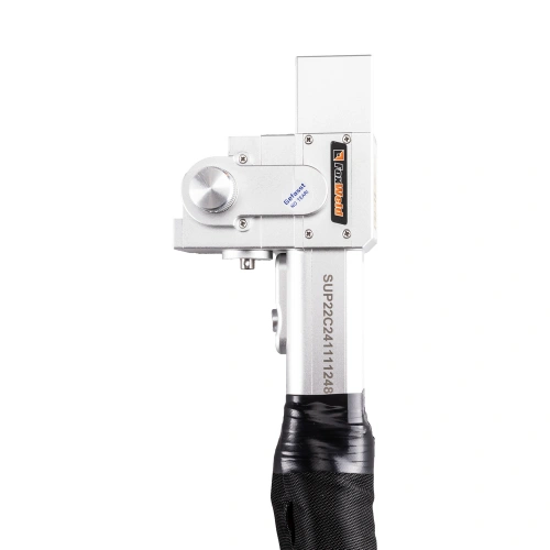 Аппарат для ручной лазерной очистки FOXWELD LASER 1500-1-МТ COMPACT по ценам производителя в Санкт-Петербурге с доставкой по всей России