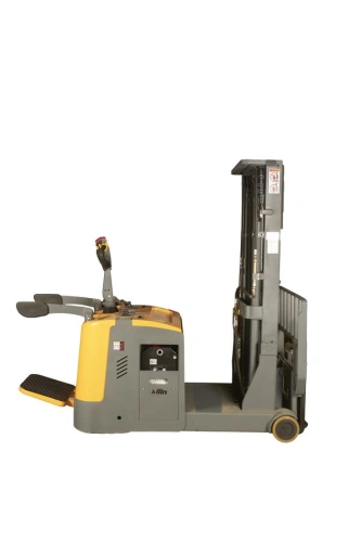 Штабелер самоходный 1,5 т 4,5 м XILIN CPD15R с наклоном мачты и противовесом 24/320 В/Ач по ценам производителя в Санкт-Петербурге с доставкой по всей России