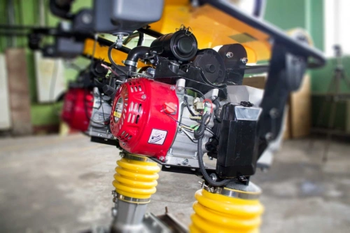 Вибротрамбовка STEM Techno  STR-82 купить в Москве с доставкой по всей России | ProtosMarket.ru