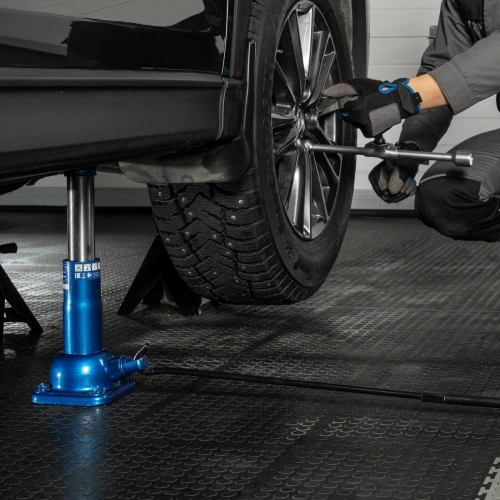 Домкрат механический бутылочный, 2 т, h подъема 210-495 мм, домкрат, ручка Stels по ценам производителя в Санкт-Петербурге с доставкой по всей России