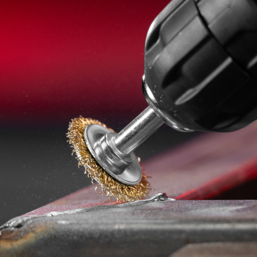 Щетка для дрели, 30 мм, плоская со шпилькой, латунированная витая проволока Matrix по ценам производителя в Санкт-Петербурге с доставкой по всей России