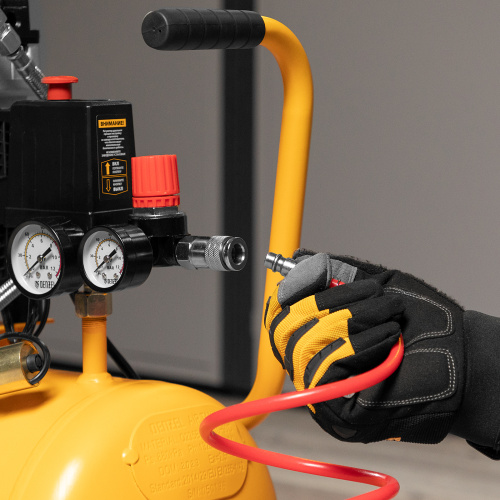 Компрессор DLS950/24 безмаслянный малошумный 950 Вт, 165 л/мин, ресивер 24 л Denzel по ценам производителя в Санкт-Петербурге с доставкой по всей России