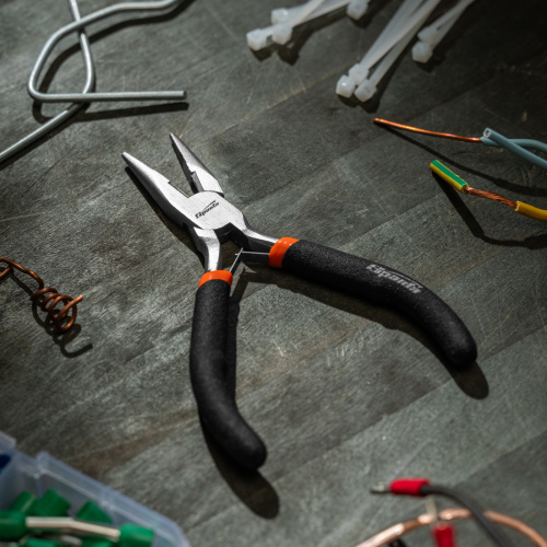 Длинногубцы прямые Mini, 130 мм, никелированные, авторазжим Sparta по ценам производителя в Санкт-Петербурге с доставкой по всей России