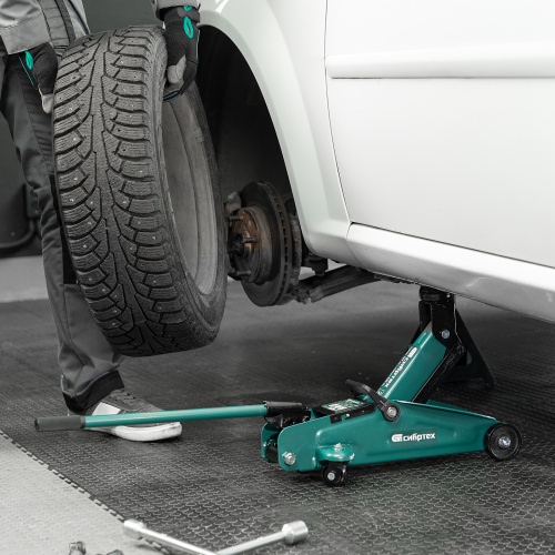 Домкрат гидравлический подкатной, 2 т, 127-330 мм Сибртех по ценам производителя в Санкт-Петербурге с доставкой по всей России