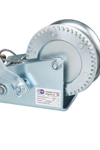 Лебедка ручная барабанная с тросом 1300кг  10м оцинкованная TOR FD по ценам производителя в Санкт-Петербурге с доставкой по всей России