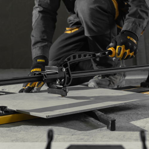 Плиткорез рельсовый 800х16мм, каретка на подш., стальная станина, усил. рукоятка-пенал Denzel по ценам производителя в Санкт-Петербурге с доставкой по всей России